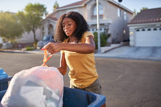 Best Garage Cleanout Services  in Santee, CA